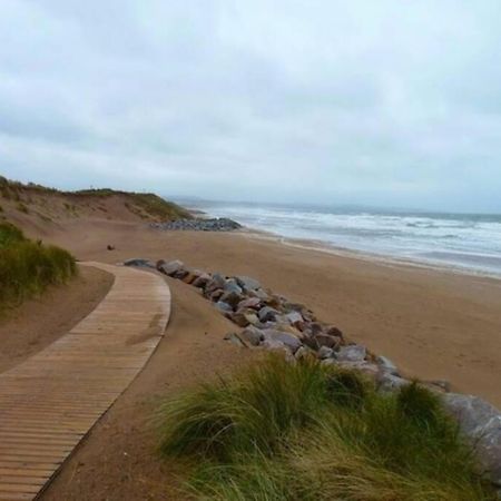 Life'S A Beach, Montrose Scotland Eksteriør billede